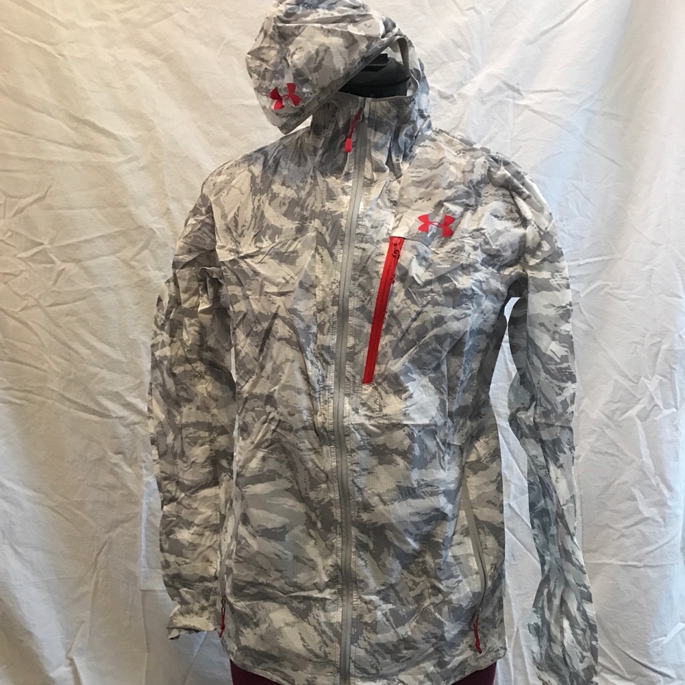 Small Under Armour Hooded Rain Shell